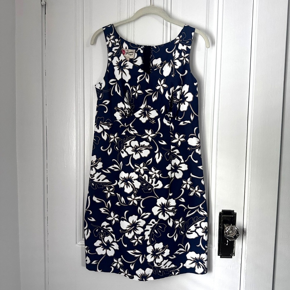 Hilo Hattie Hawaiian Dress Blue White Floral Sheath Sleeveless Size S